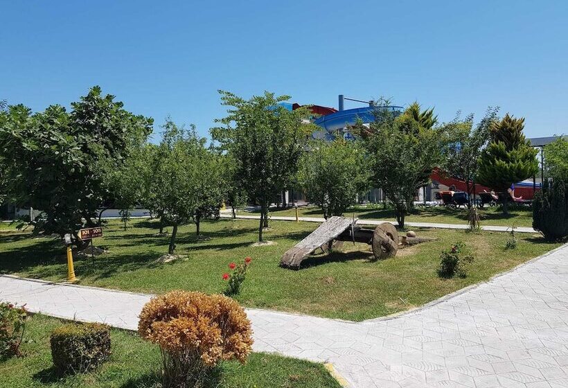 Sinopsis Resort Otel