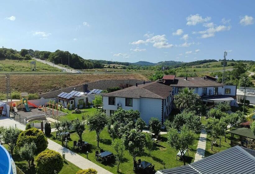 Sinopsis Resort Otel