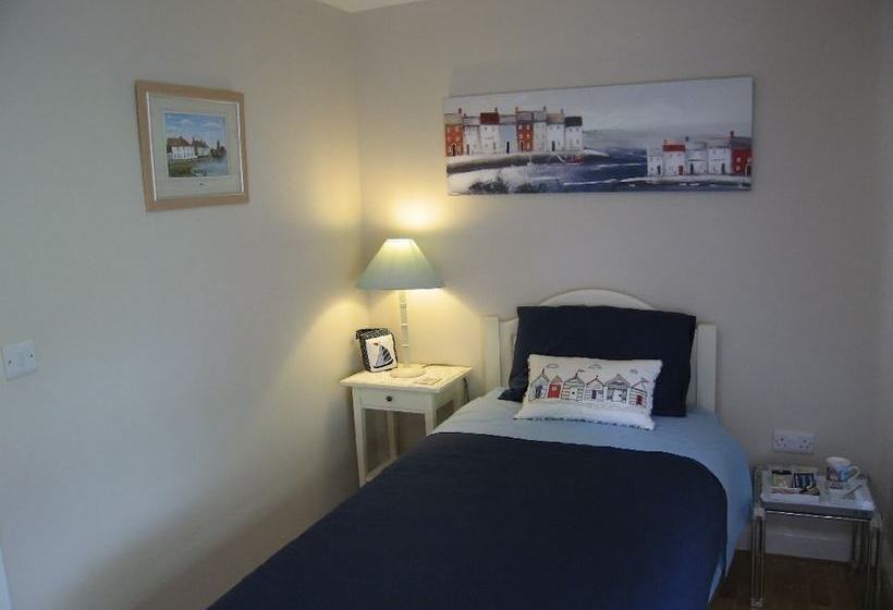 ベッドアンドブレックファースト 32 The Green