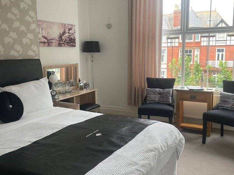 Bed and Breakfast Abbey House