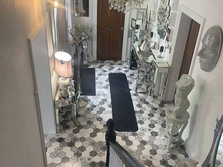 Bed and Breakfast Abbey House