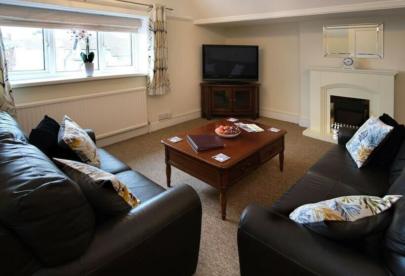 مبيت وإفطار Beachside Suites