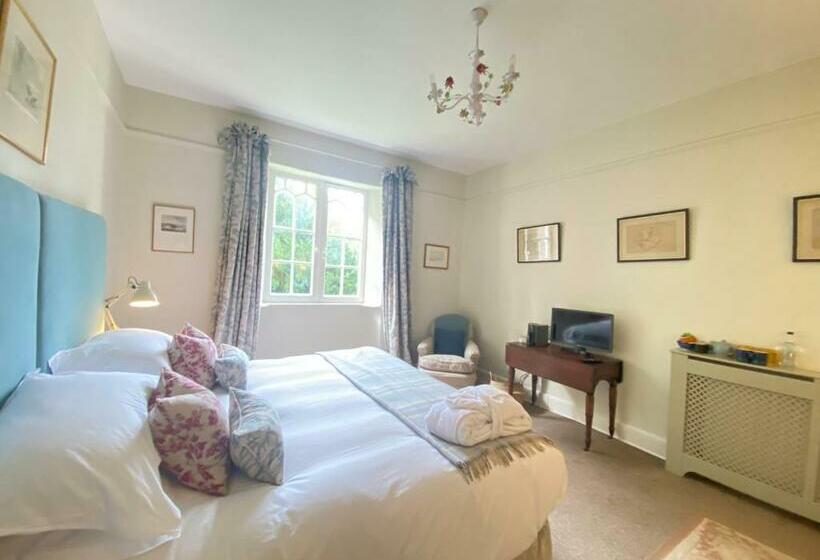 مبيت وإفطار Chillingham Manor