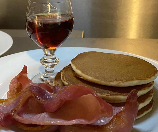 مبيت وإفطار Chillingham Manor