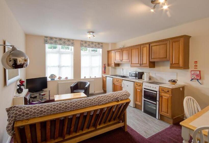 مبيت وإفطار Heywood Hall