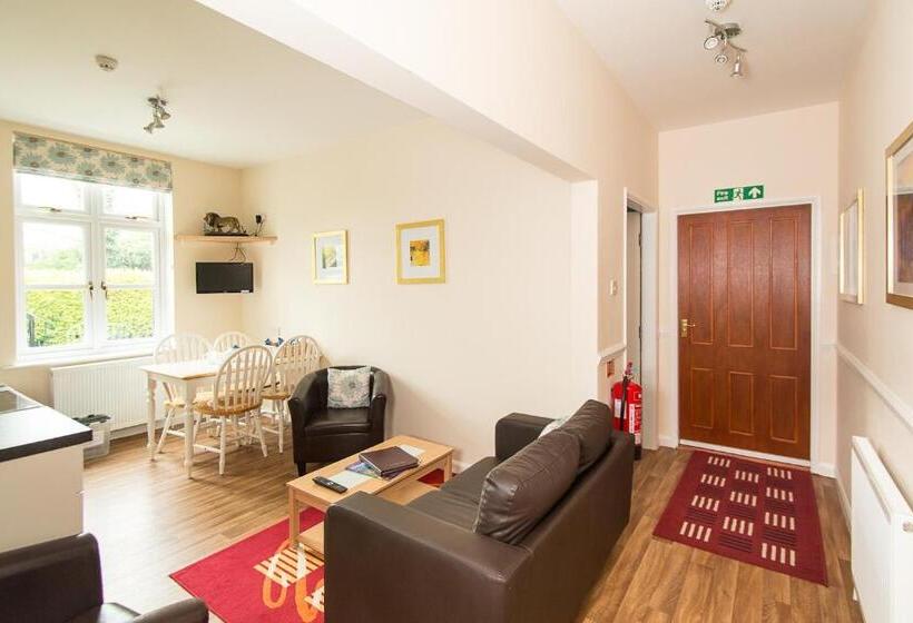 مبيت وإفطار Heywood Hall