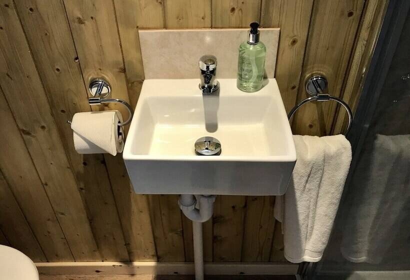 住宿加早餐 Highland Bear Lodge & Luxury Bear Huts