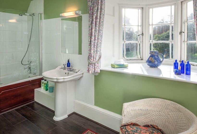 ベッドアンドブレックファースト Lisle Combe