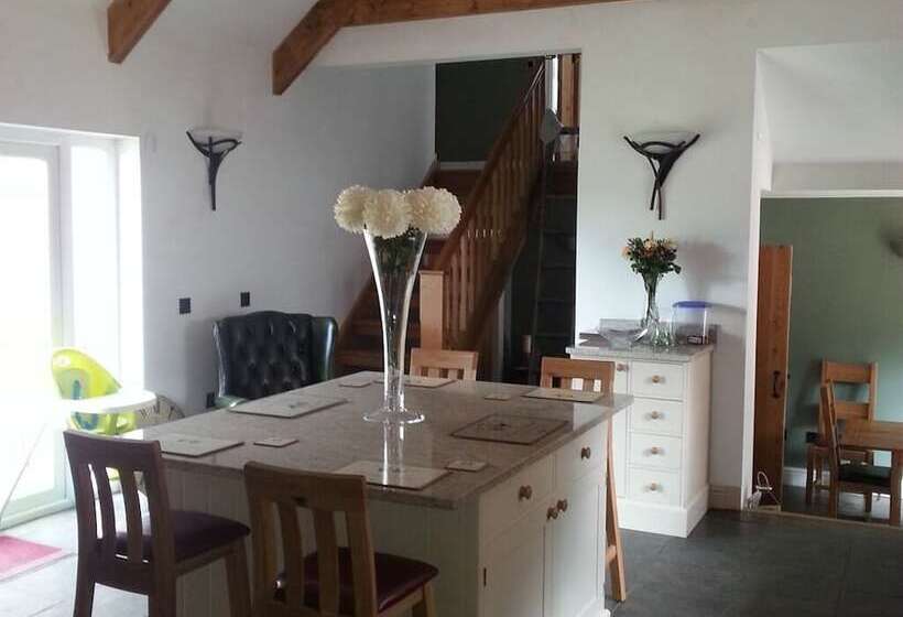 Station House Lanark Bed And Breakfast