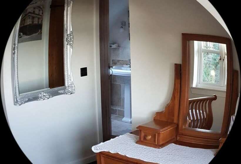 Station House Lanark Bed And Breakfast