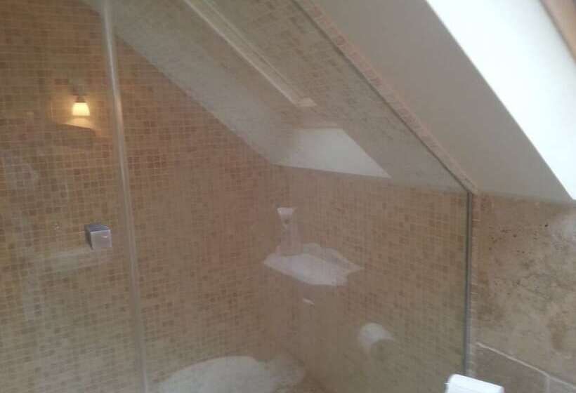 Station House Lanark Bed And Breakfast