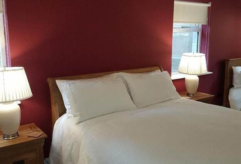 Station House Lanark Bed And Breakfast