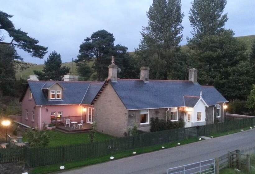 Station House Lanark Bed And Breakfast