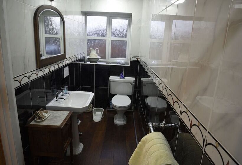 مبيت وإفطار The Grange