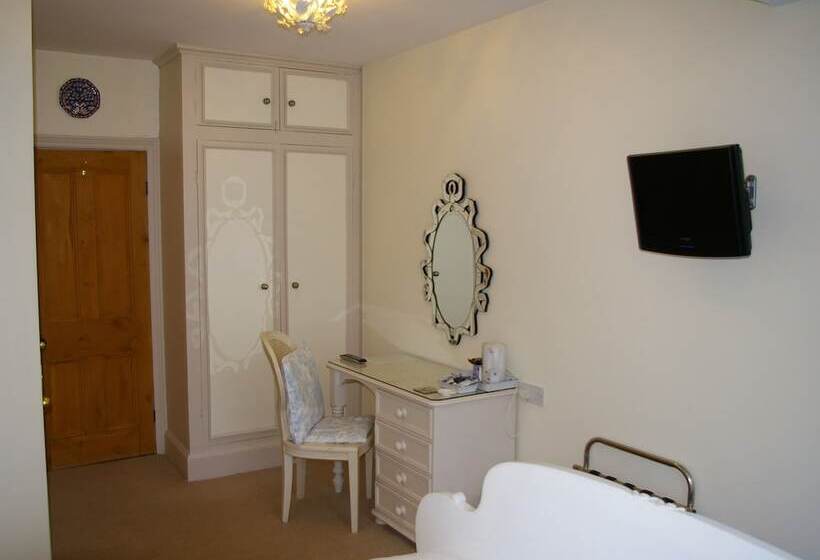 مبيت وإفطار The Grange