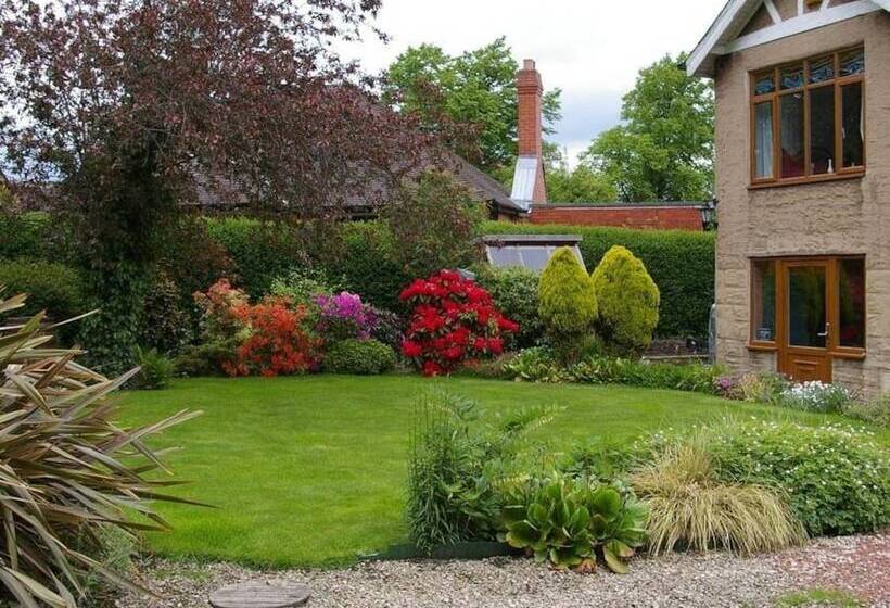 مبيت وإفطار The Grange