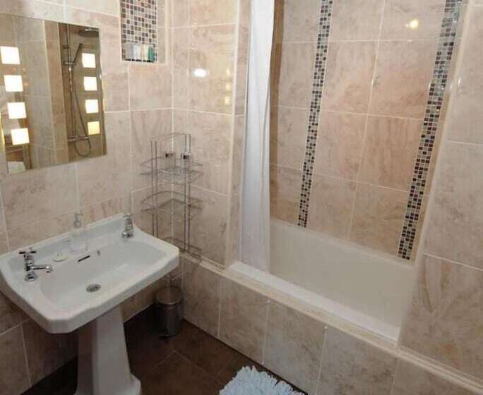 مبيت وإفطار Wootton Park