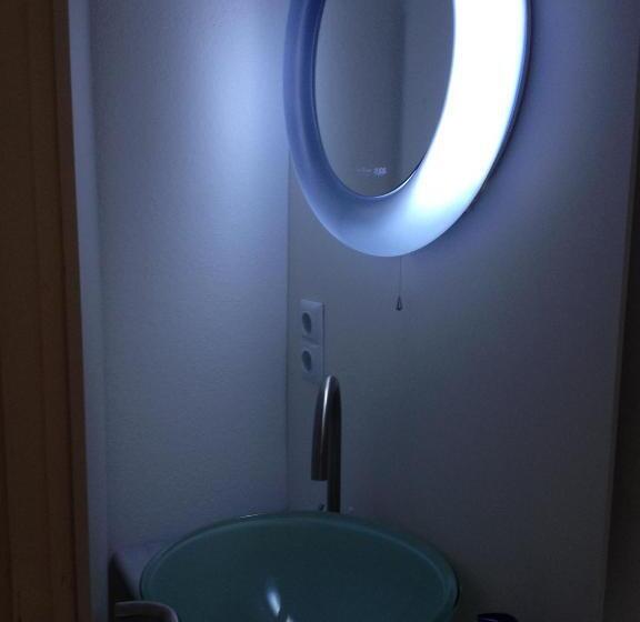 Business Hostel Wiesbaden One