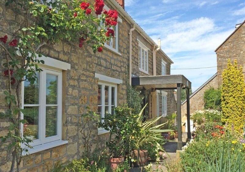 Calendar Cottage Bed & Breakfast