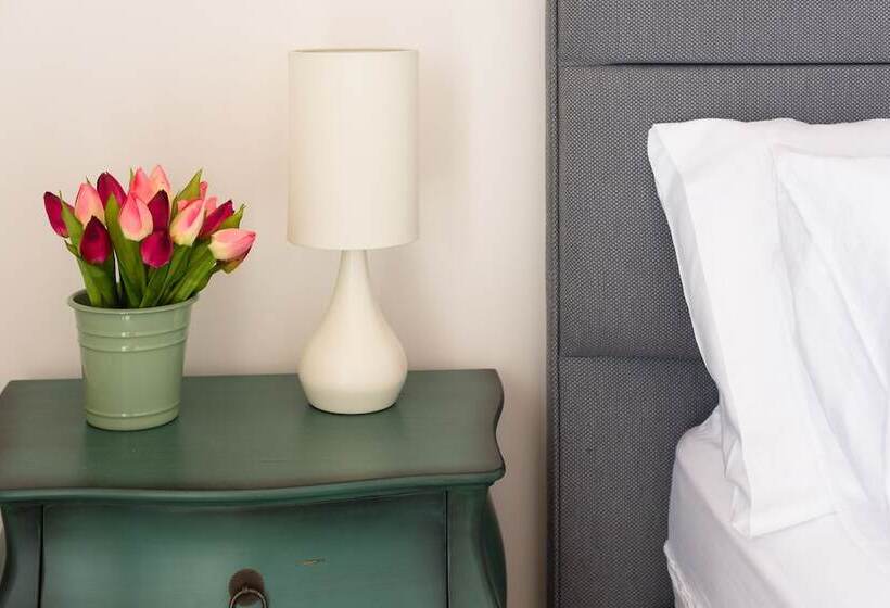 Cambridge Orchard Apartments 2 Double Bedrooms