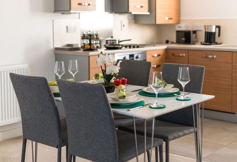 Cambridge Orchard Apartments 2 Double Bedrooms