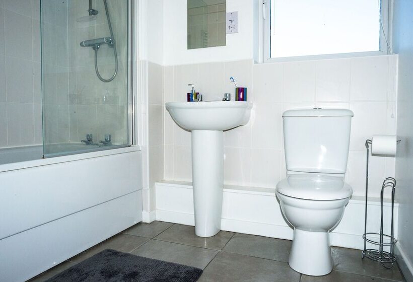 Cambridge Orchard Apartments 2 Double Bedrooms