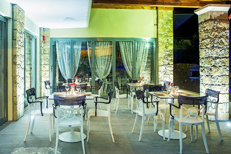 Core Hotel Polychrono