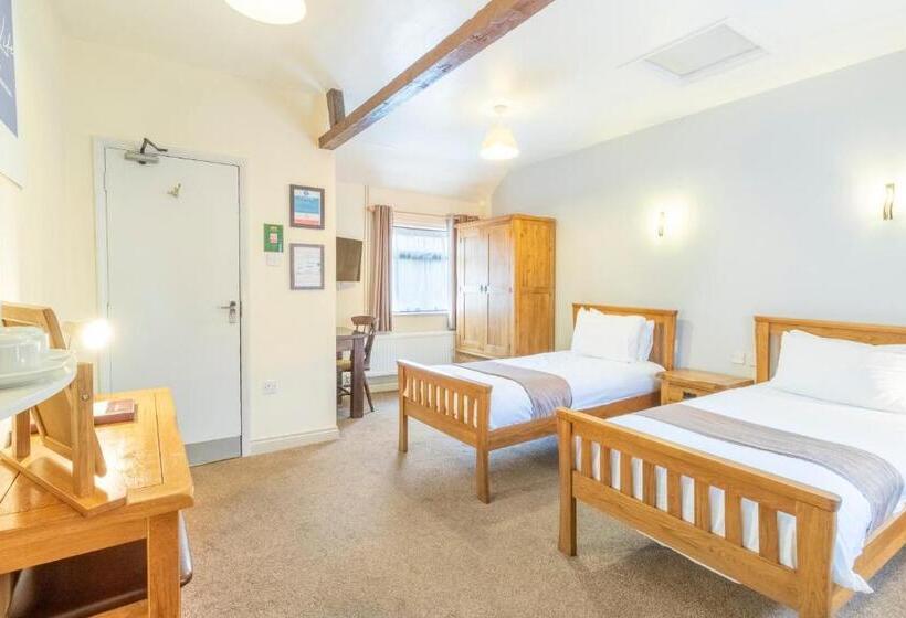 Elm Farm Country House