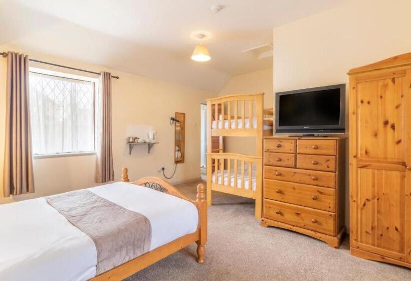 Elm Farm Country House