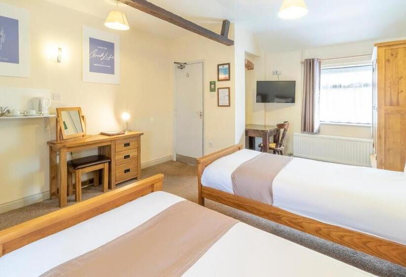 Elm Farm Country House