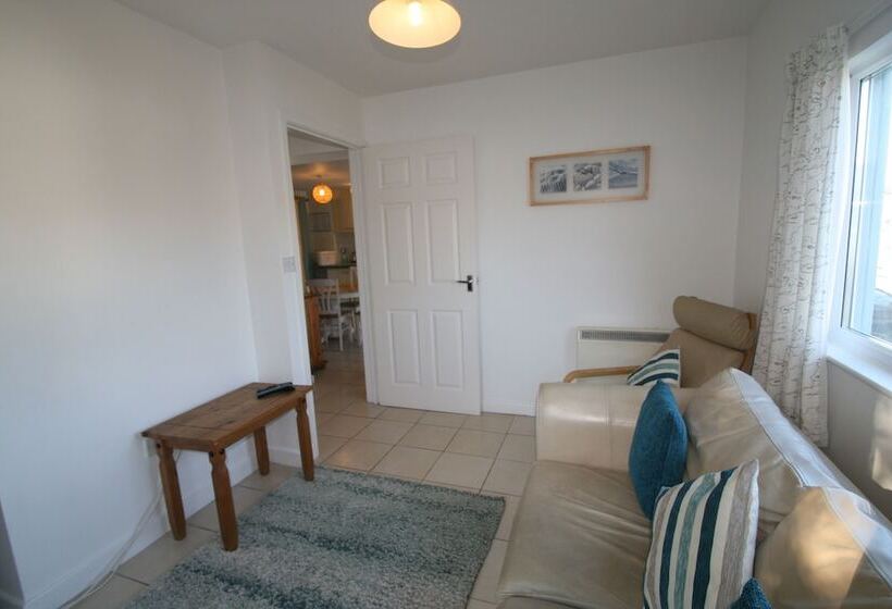 Freshwater Bay Holiday Cottages