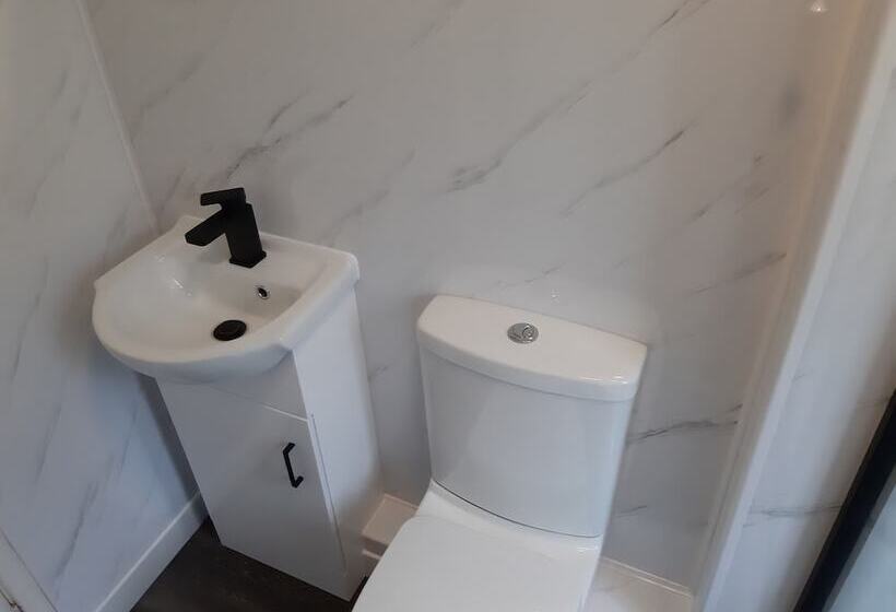 Freshwater Bay Holiday Cottages