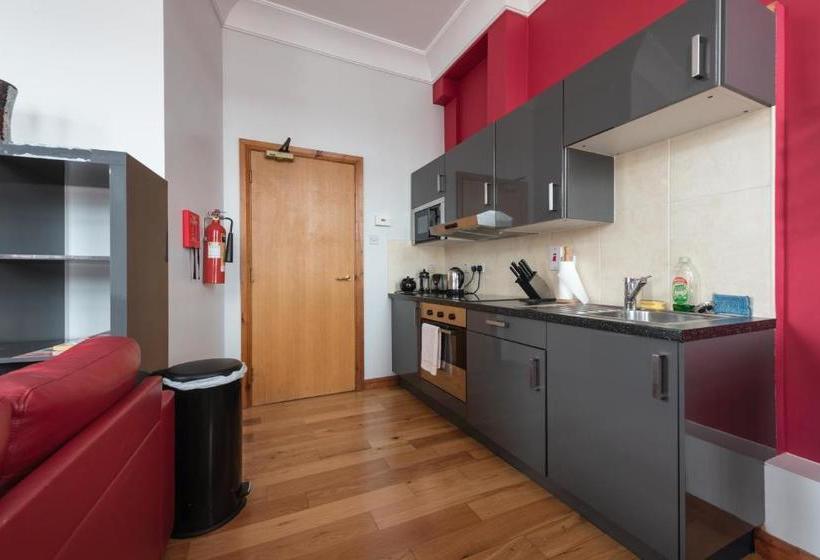 Hogg & Mitchells Apartments