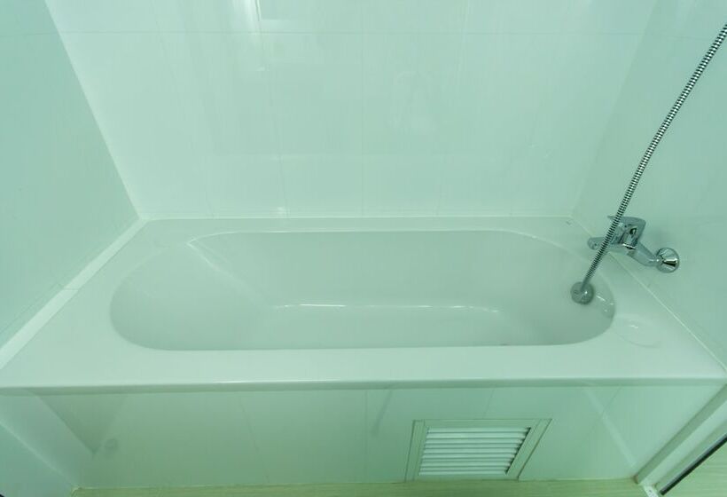 Baan Nilrath Hotel Sha Extra Plus