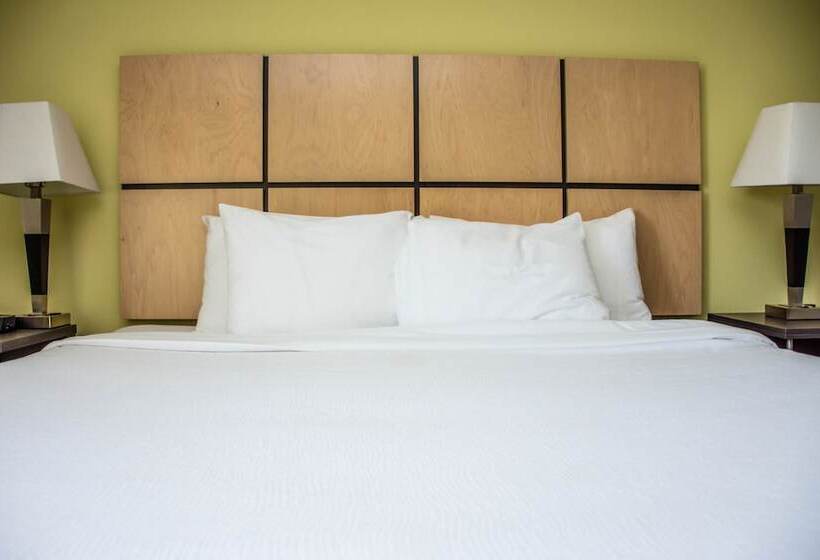 בית מלון כפרי Candlewood Suites Overland Park W 135th St, An Ihg