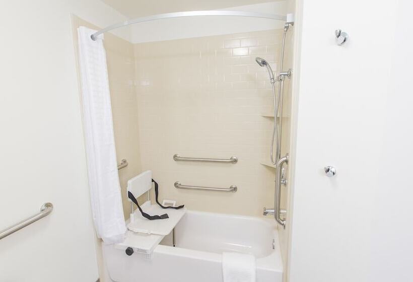 בית מלון כפרי Candlewood Suites Overland Park W 135th St, An Ihg