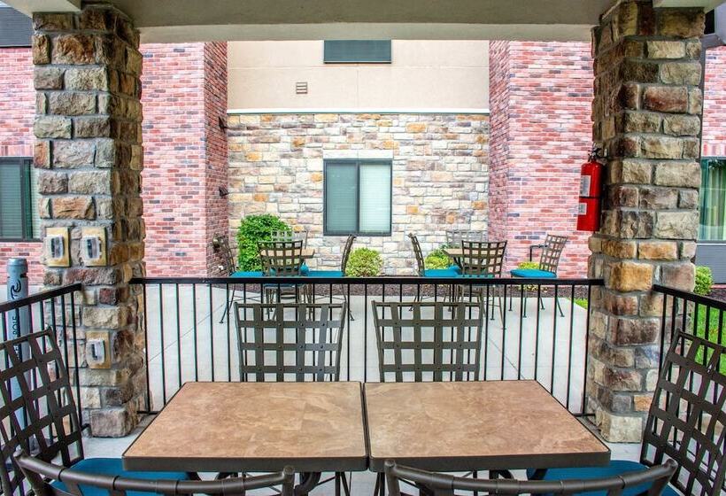 בית מלון כפרי Candlewood Suites Overland Park W 135th St, An Ihg