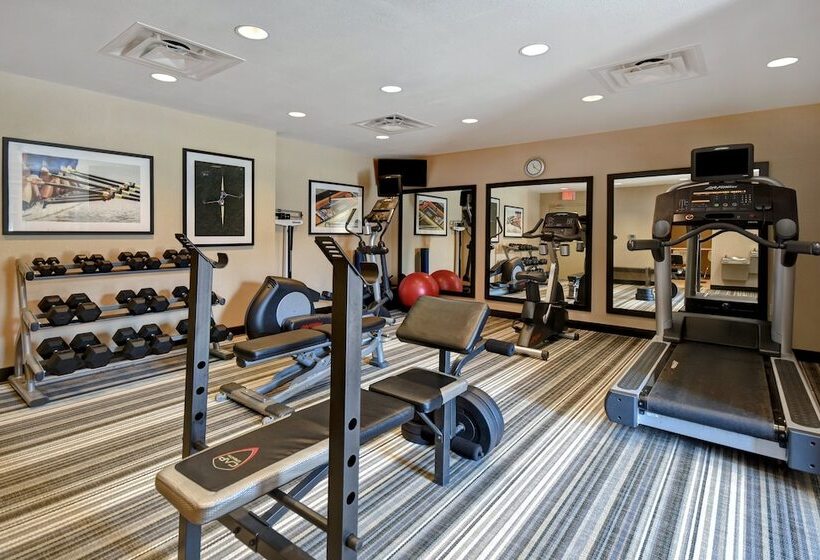 בית מלון כפרי Candlewood Suites St Clairsville Wheeling Area, An Ihg