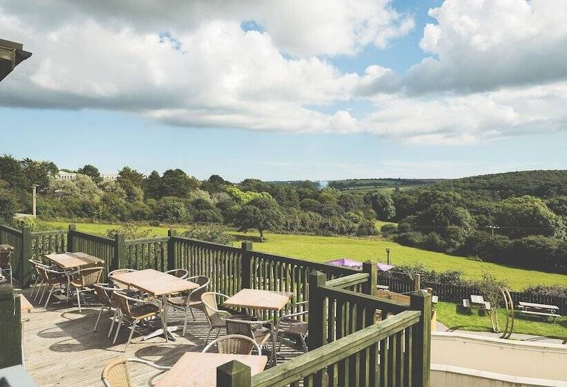 فندق County Arms