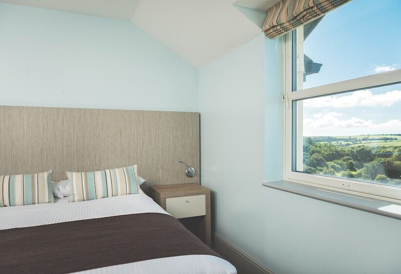 فندق County Arms