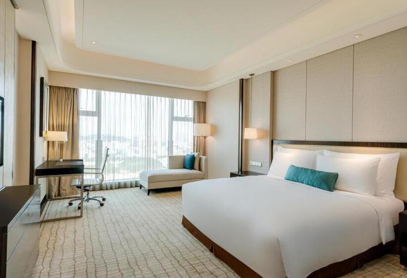 Crowne Plaza Guangzhou Zengcheng, An Ihg Hotel  Canton Fair Free Shuttle Bus