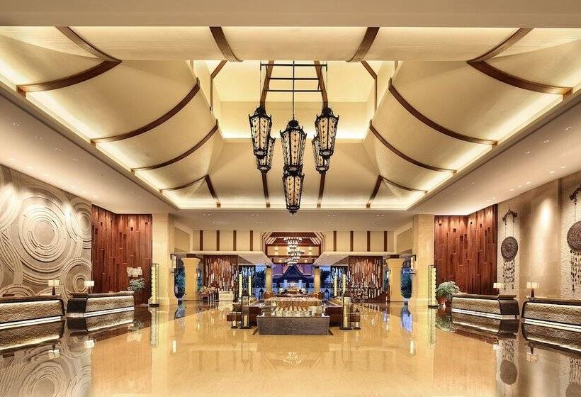 هتل Crowne Plaza Resort Xishuangbanna Parkview By Ihg