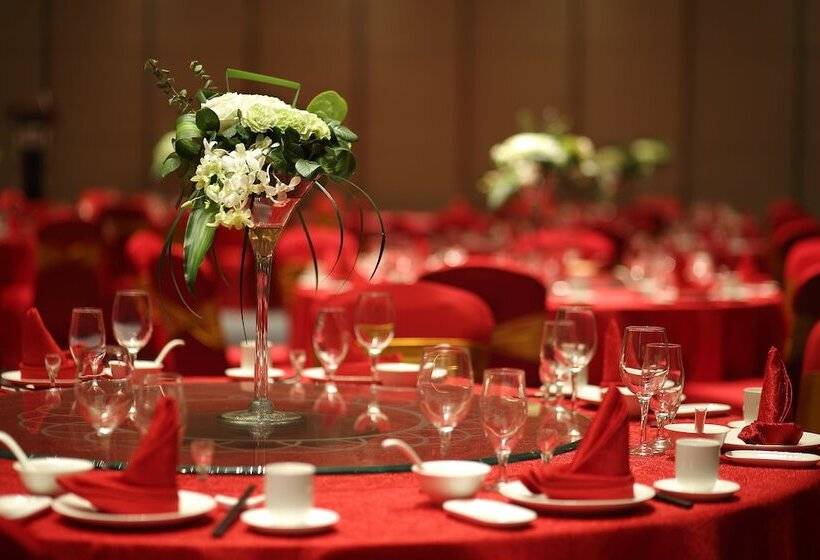 هتل Crowne Plaza Resort Xishuangbanna Parkview By Ihg