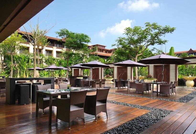 هتل Crowne Plaza Resort Xishuangbanna Parkview By Ihg