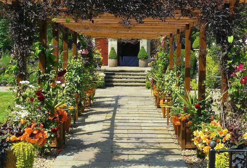 Отель Ferraris Country House