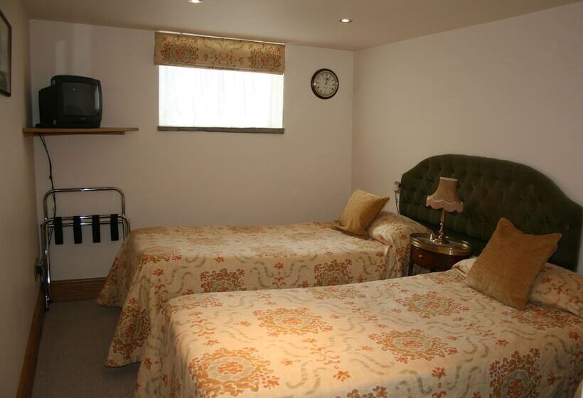 Отель Ferraris Country House