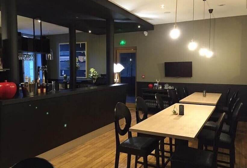 בית מלון כפרי Grand Hôtel Brive