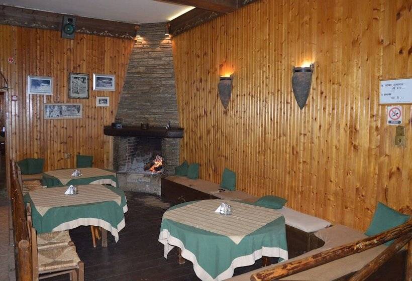 בית מלון כפרי Hani Zisi