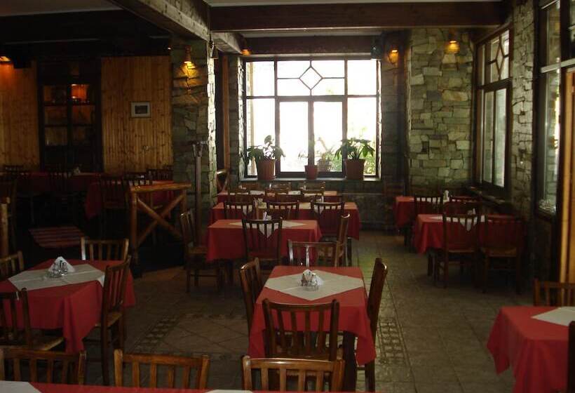 בית מלון כפרי Hani Zisi