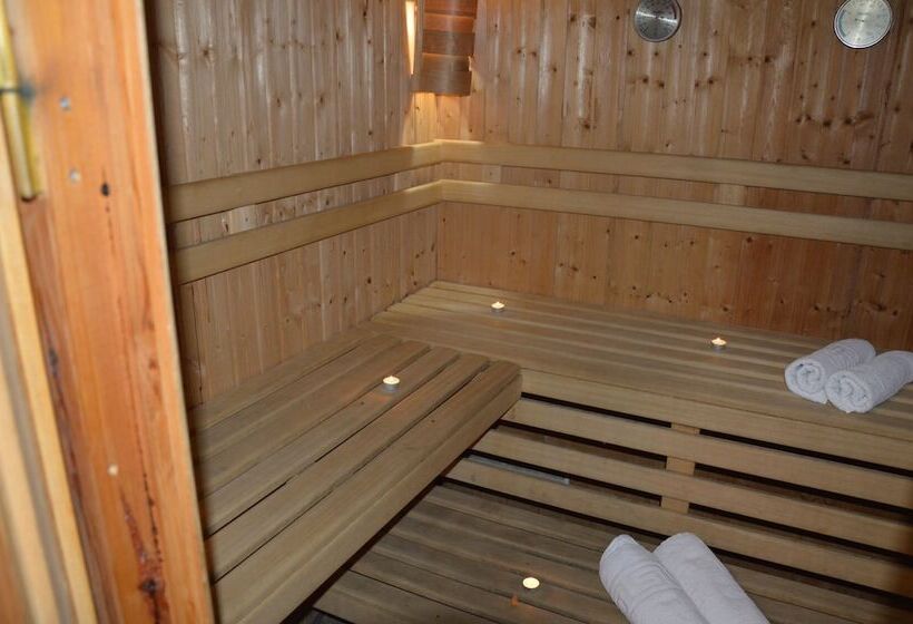 בית מלון כפרי Hani Zisi